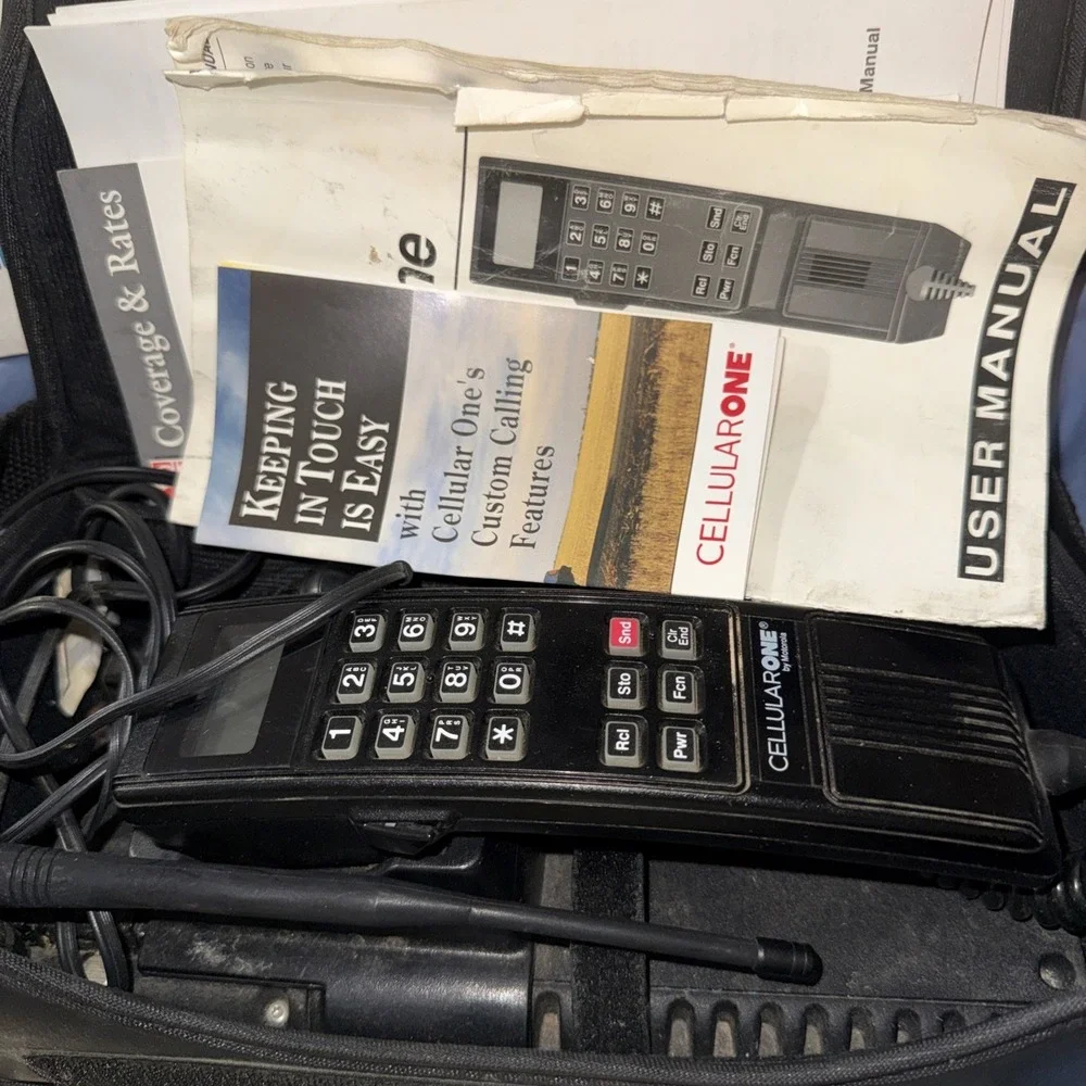 Vintage Motorola SCN2396A Cellular Mobile Bag Telephone Phone Parts Only